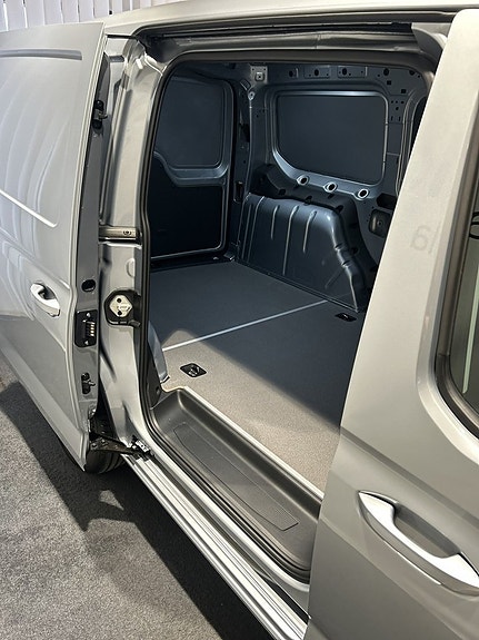 Volkswagen Caddy 8 of 15