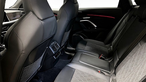 Audi Q5 12 of 18