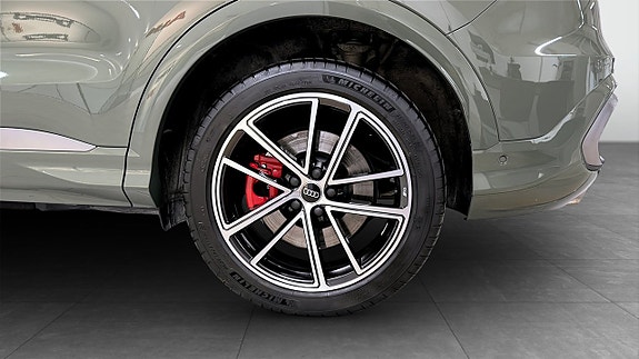 Audi Q5 6 of 18