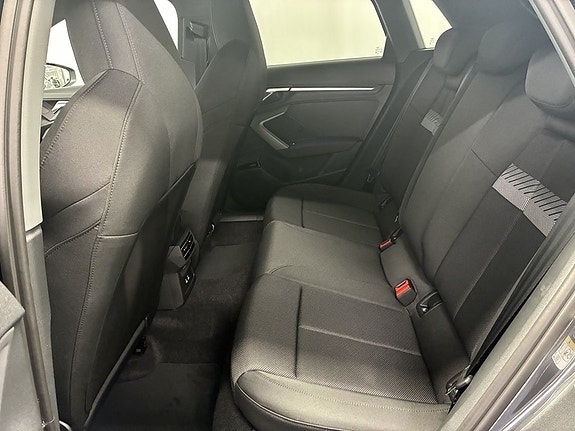 Audi A3 8 of 12