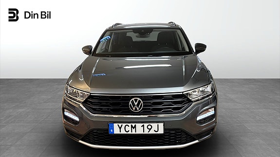 Volkswagen T-Roc 4 of 12