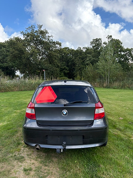 BMW 120d 3 of 10