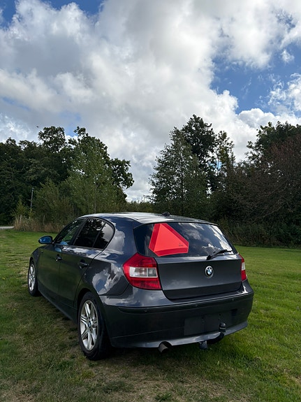 BMW 120d 2 of 10