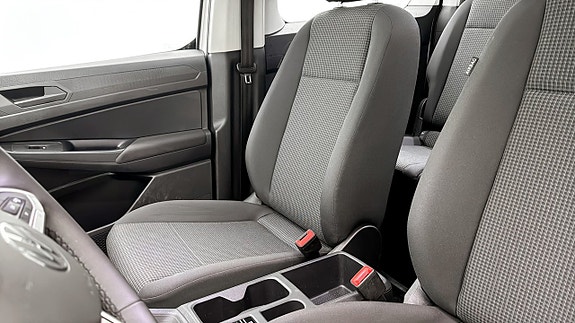 Volkswagen Caddy Maxi 8 of 18