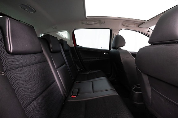 Peugeot 207 SW 15 of 19