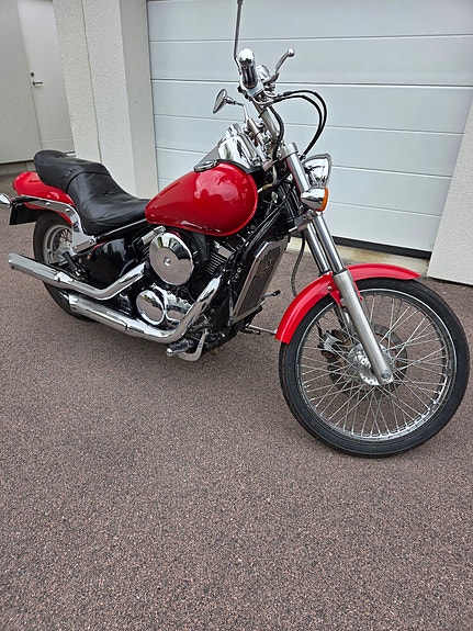 Kawasaki Vulcan 800 2 of 3