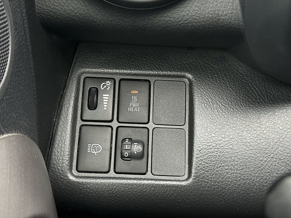 Toyota RAV4 29 of 30