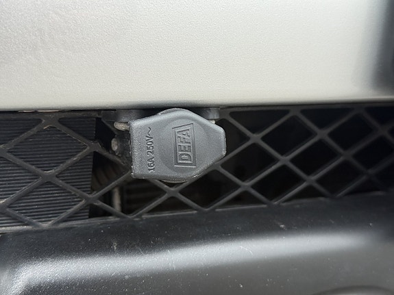 Toyota RAV4 18 of 30