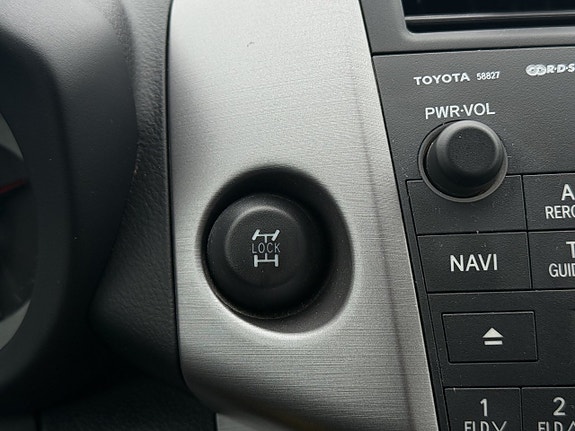 Toyota RAV4 26 of 30
