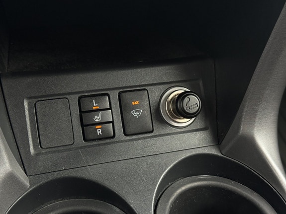 Toyota RAV4 30 of 30