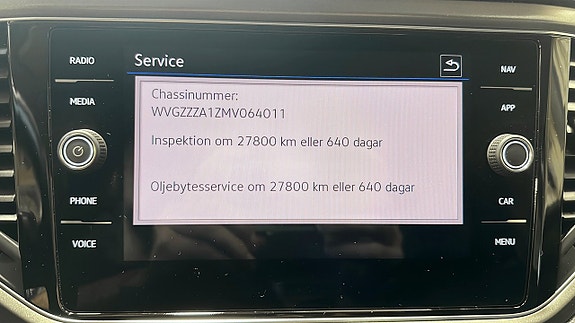 Volkswagen T-Roc 18 of 20