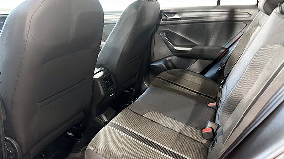 Volkswagen T-Roc 12 of 20