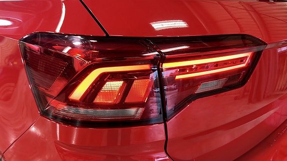 Volkswagen T-Roc 14 of 20