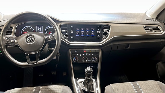 Volkswagen T-Roc 10 of 20
