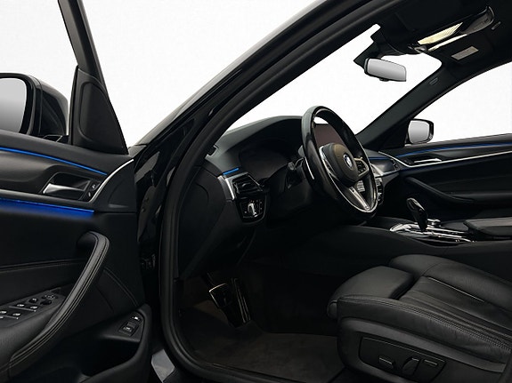 BMW 520d 12 of 30
