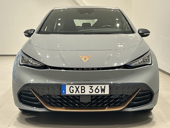 Cupra Born 3 of 23