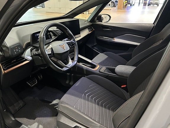 Cupra Born 13 of 23