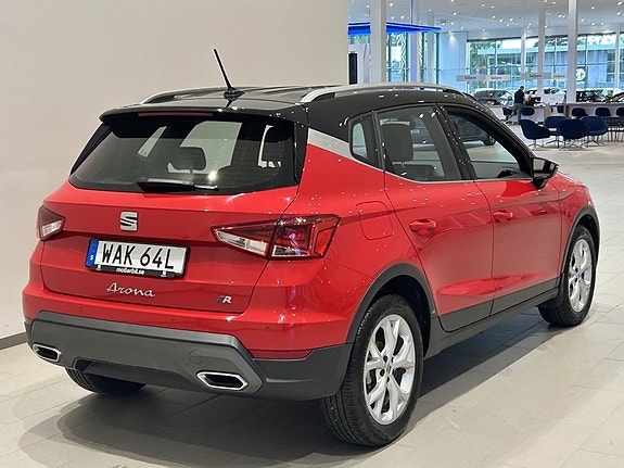 Seat Arona 8 of 20