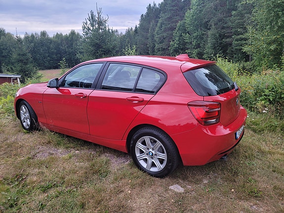 BMW 120d 3 of 6