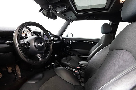 MINI Cooper 16 of 20