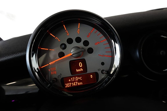 MINI Cooper 18 of 20