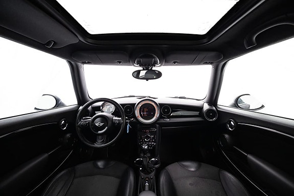 MINI Cooper 13 of 20