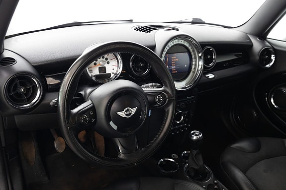 MINI Cooper 17 of 20