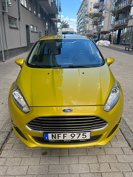 Ford Fiesta 2 of 10