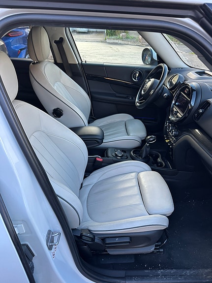 MINI Countryman Cooper SE 5 of 6