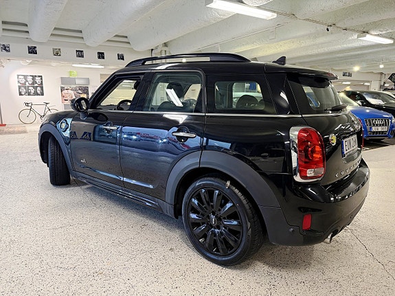 MINI Countryman Cooper SE 4 of 25