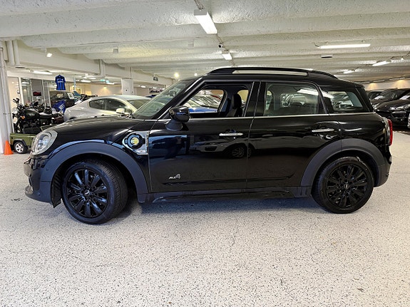 MINI Countryman Cooper SE 6 of 25