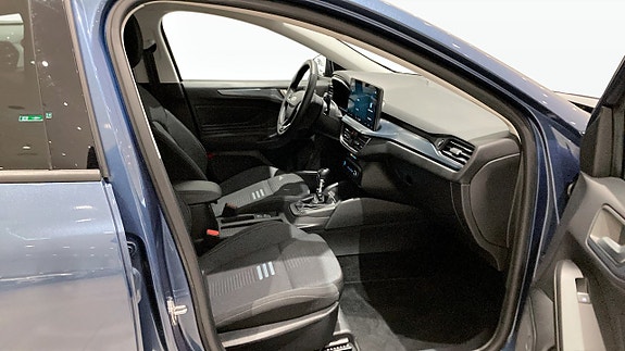 Ford Focus 3 of 9