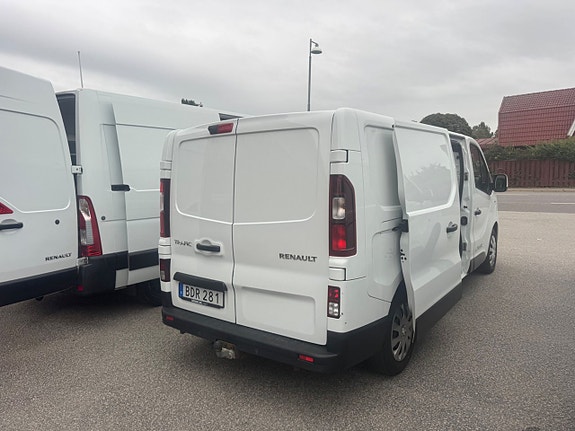 Renault Trafic 4 of 14