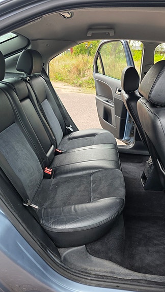 Ford Mondeo 16 of 18