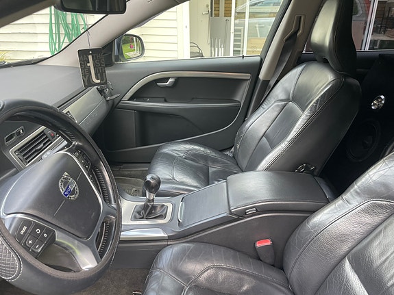 Volvo V70 9 of 15