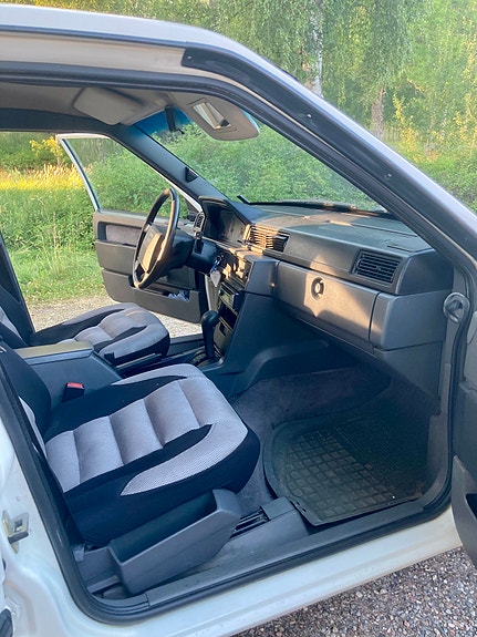 Volvo 940 8 of 16