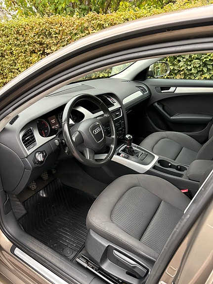 Audi A4 4 of 4
