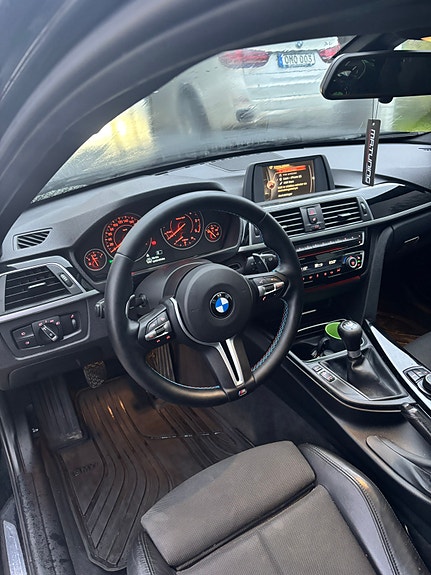 BMW 320d 6 of 7