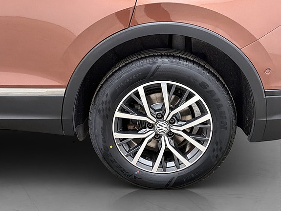 Volkswagen Tiguan Allspace 27 of 30