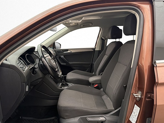 Volkswagen Tiguan Allspace 11 of 30