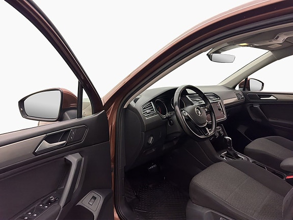 Volkswagen Tiguan Allspace 10 of 30