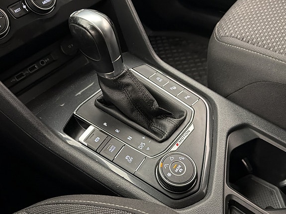 Volkswagen Tiguan Allspace 19 of 30