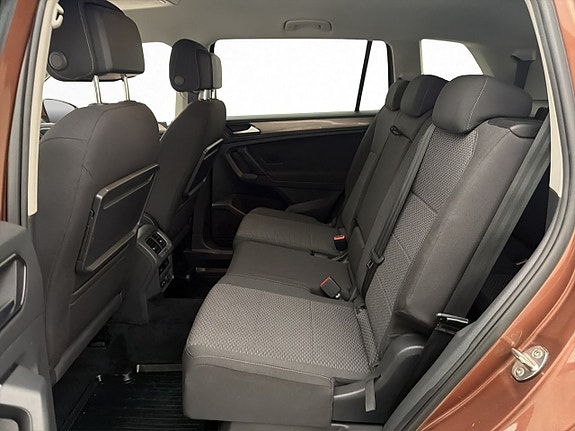 Volkswagen Tiguan Allspace 23 of 30