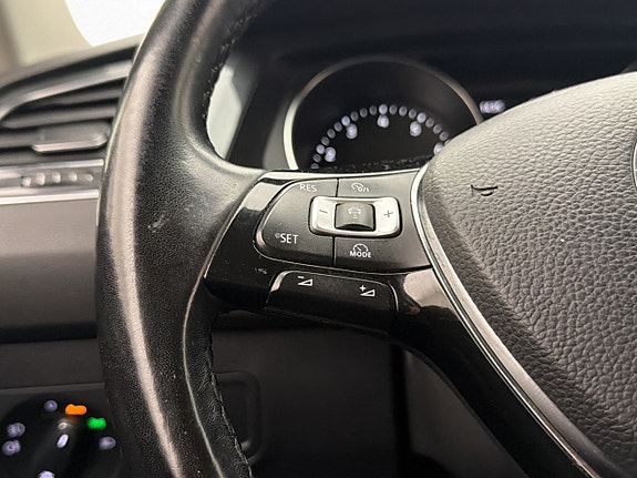 Volkswagen Tiguan Allspace 13 of 30