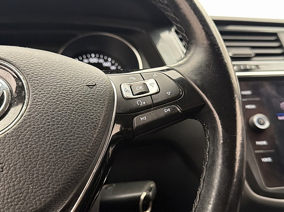 Volkswagen Tiguan Allspace 15 of 30