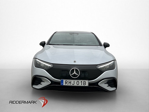 Mercedes-Benz EQE300 3 of 30