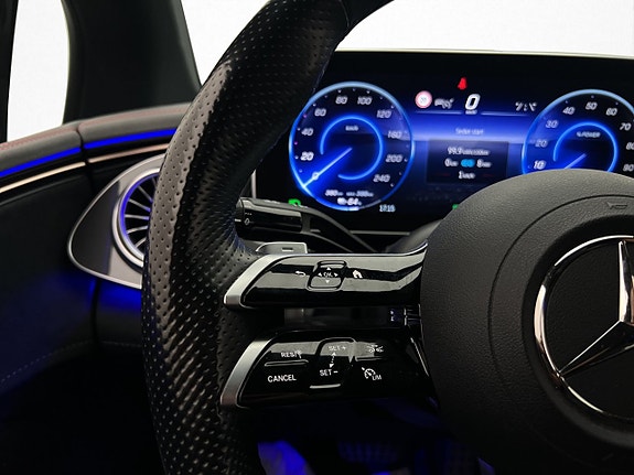 Mercedes-Benz EQE300 15 of 30