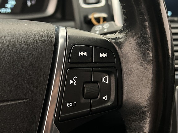Volvo XC60 16 of 30