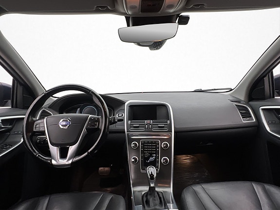 Volvo XC60 23 of 30