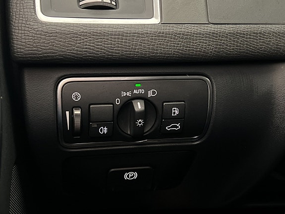 Volvo XC60 17 of 30